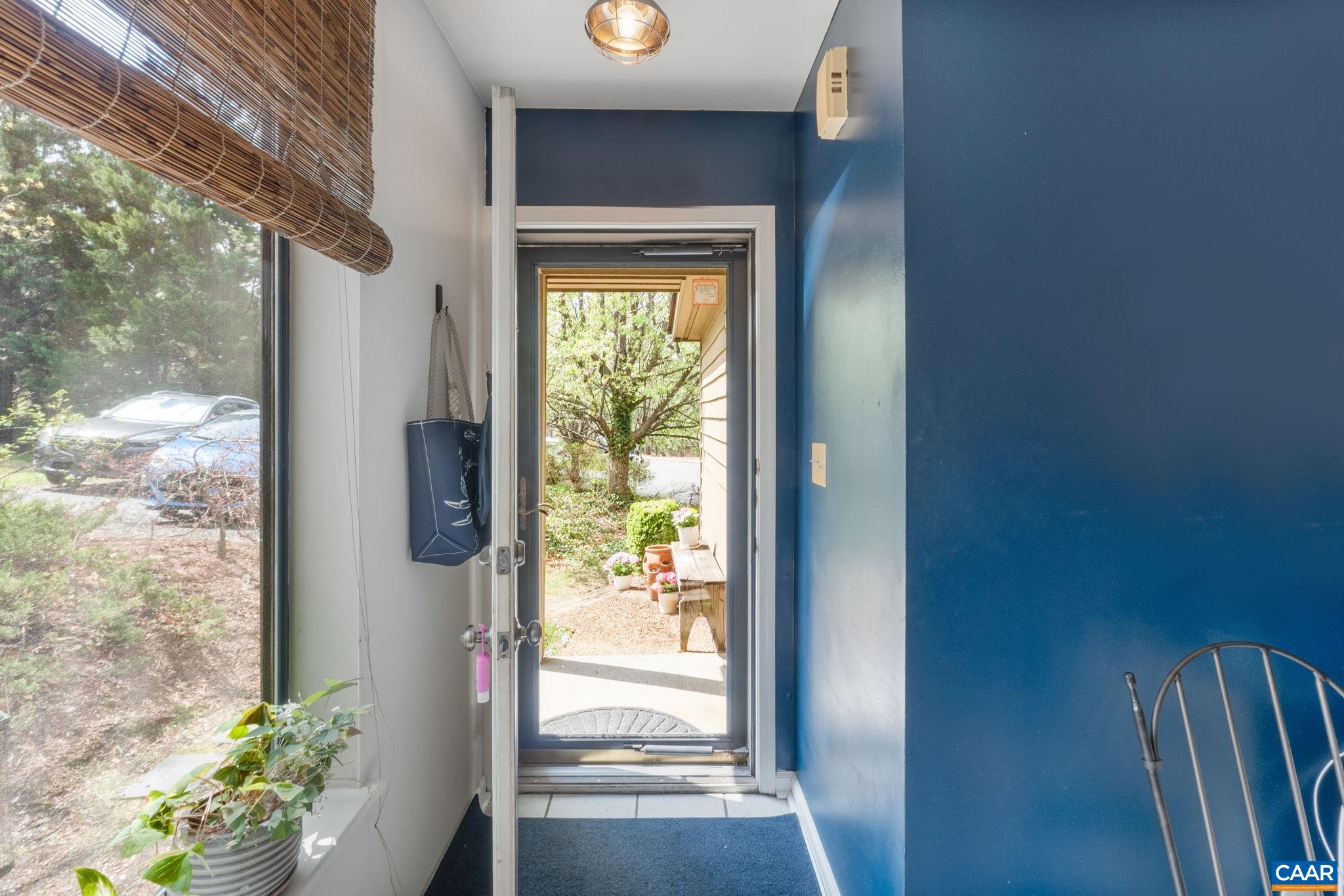 1 RIDGEVIEW CIR, CHARLOTTESVILLE, Virginia 22902, 3 Bedrooms Bedrooms, ,2 BathroomsBathrooms,Residential,1 RIDGEVIEW CIR,675133 MLS # 675133