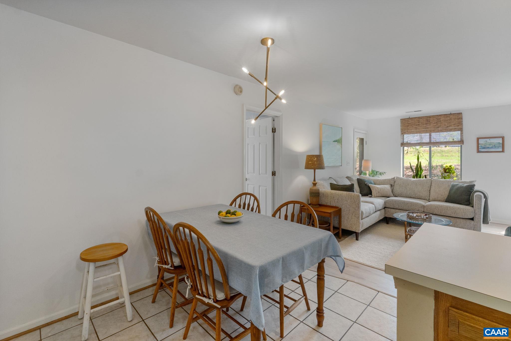 1 RIDGEVIEW CIR, CHARLOTTESVILLE, Virginia 22902, 3 Bedrooms Bedrooms, ,2 BathroomsBathrooms,Residential,1 RIDGEVIEW CIR,675133 MLS # 675133