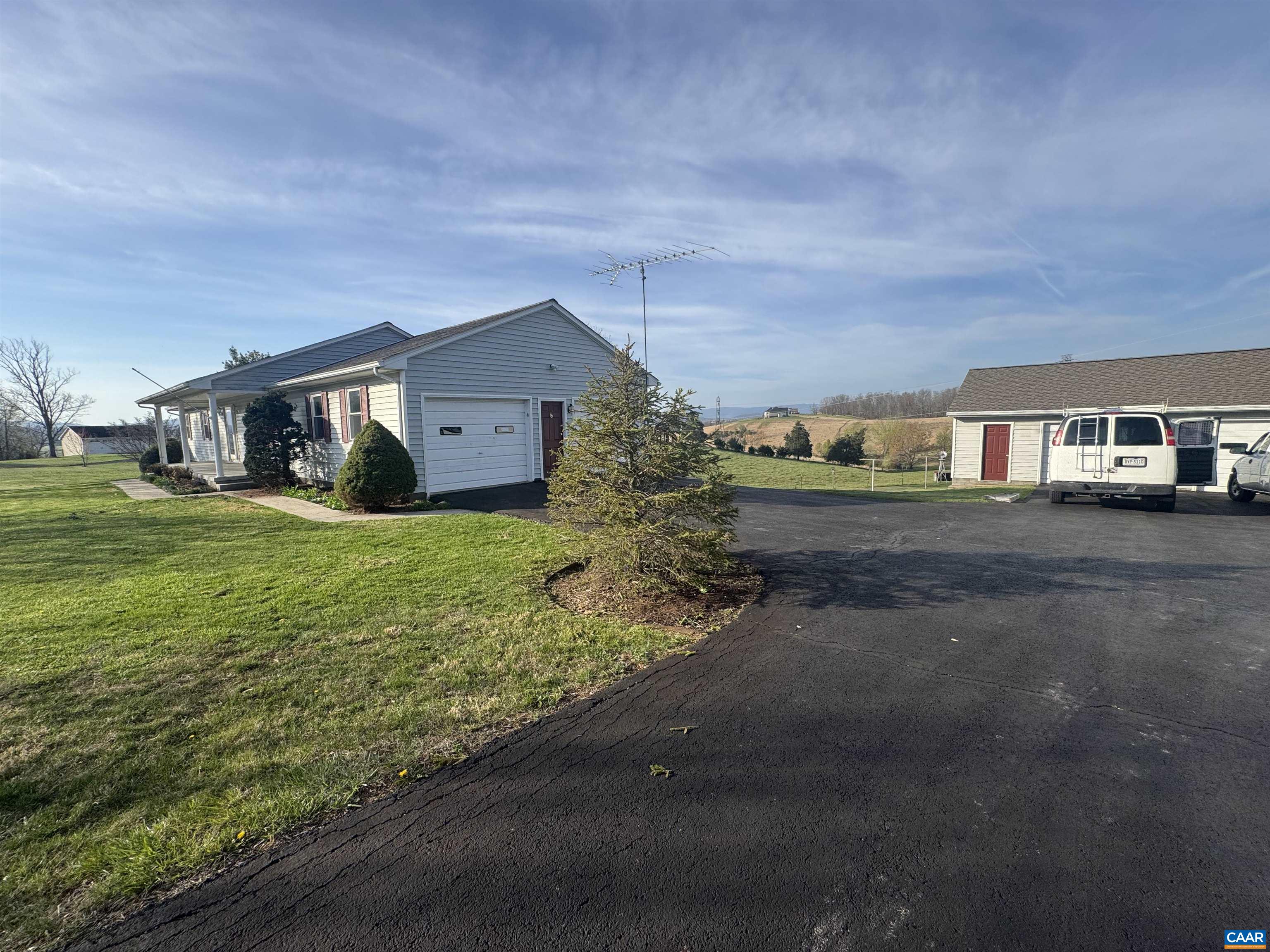 224 SAINT JAMES RD, FISHERSVILLE, Virginia 22939, 3 Bedrooms Bedrooms, ,2 BathroomsBathrooms,Residential,224 SAINT JAMES RD,675185 MLS # 675185