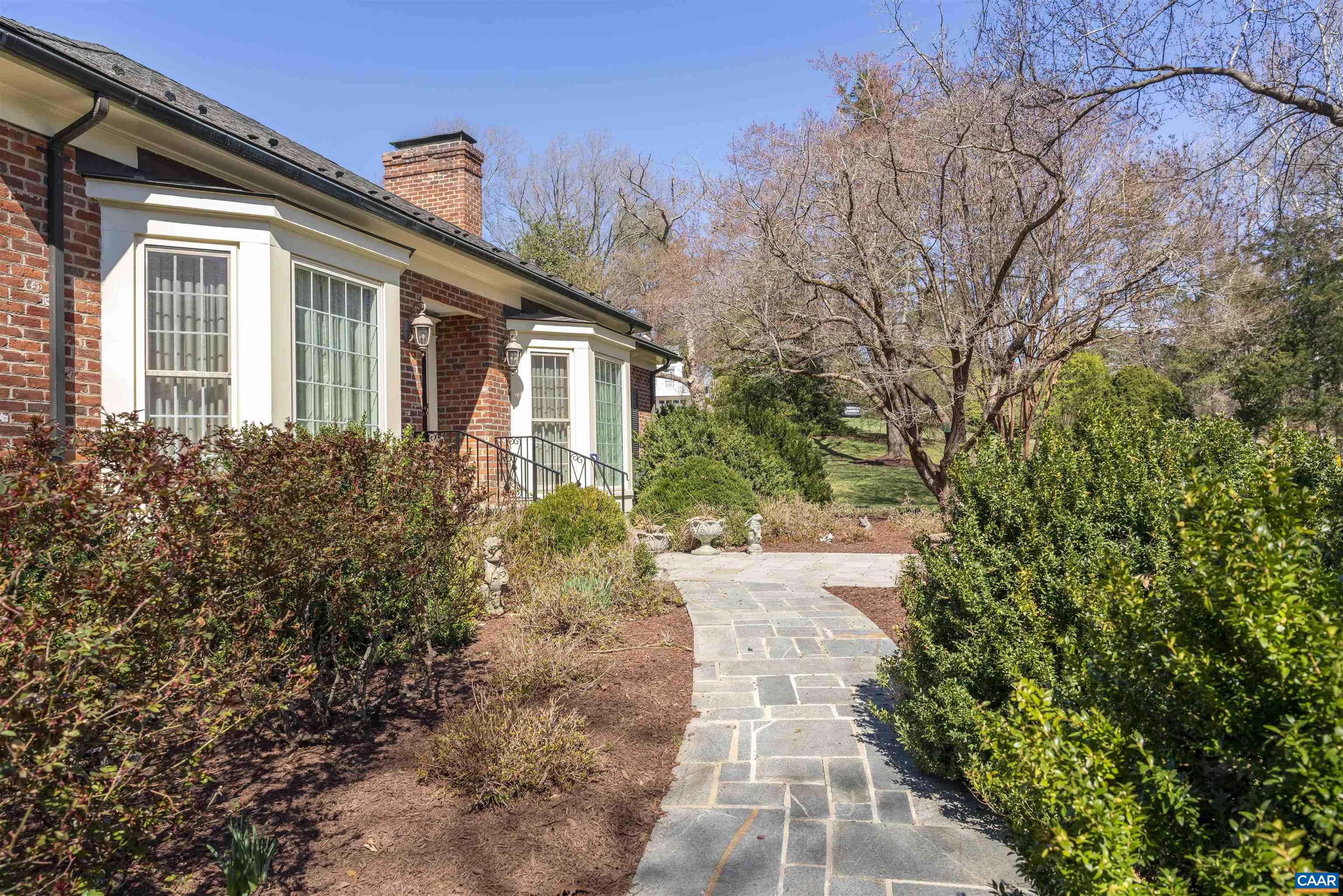 42 OLD FARM RD, CHARLOTTESVILLE, Virginia 22903, 4 Bedrooms Bedrooms, ,3 BathroomsBathrooms,Residential,42 OLD FARM RD,675215 MLS # 675215