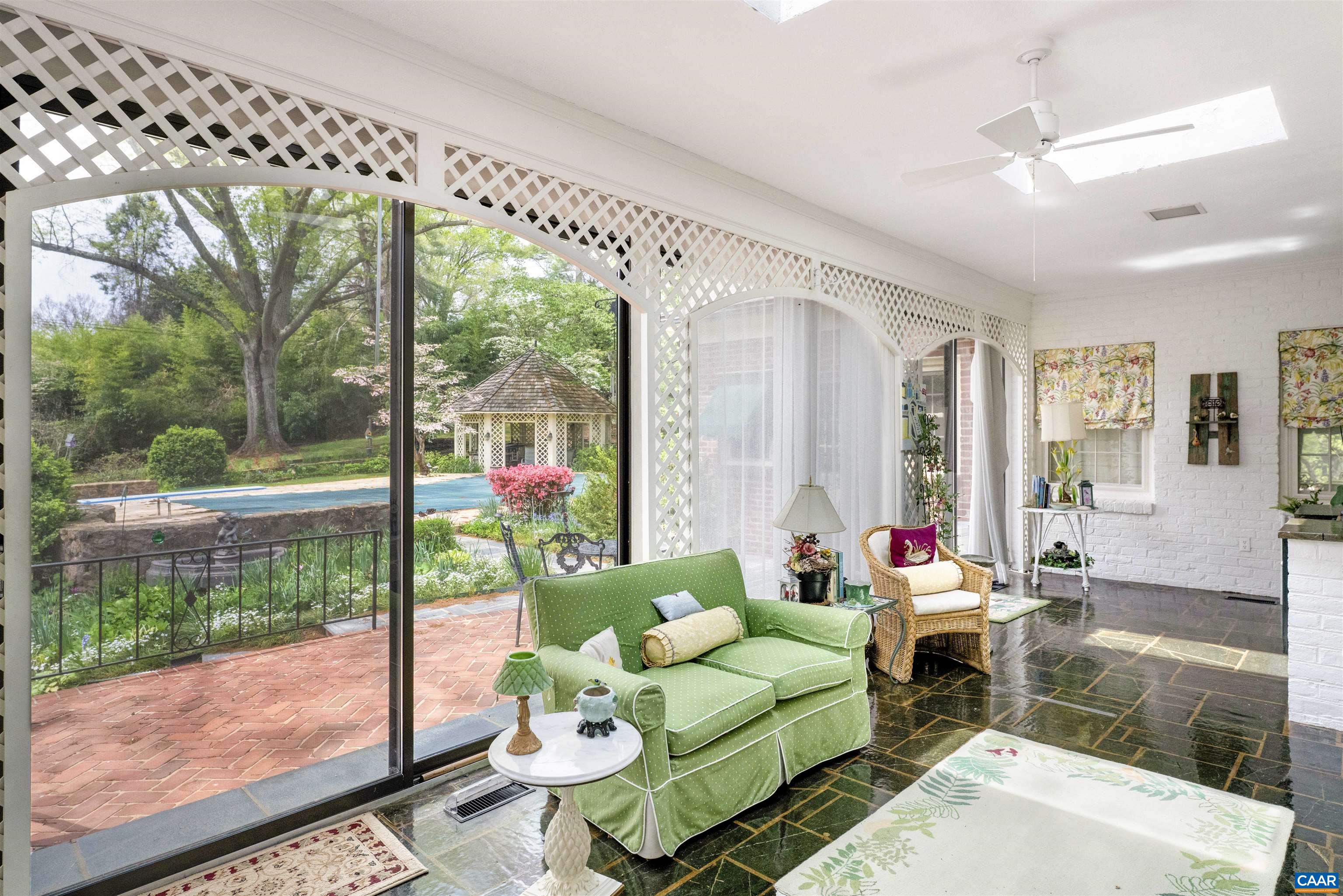 42 OLD FARM RD, CHARLOTTESVILLE, Virginia 22903, 4 Bedrooms Bedrooms, ,3 BathroomsBathrooms,Residential,42 OLD FARM RD,675215 MLS # 675215