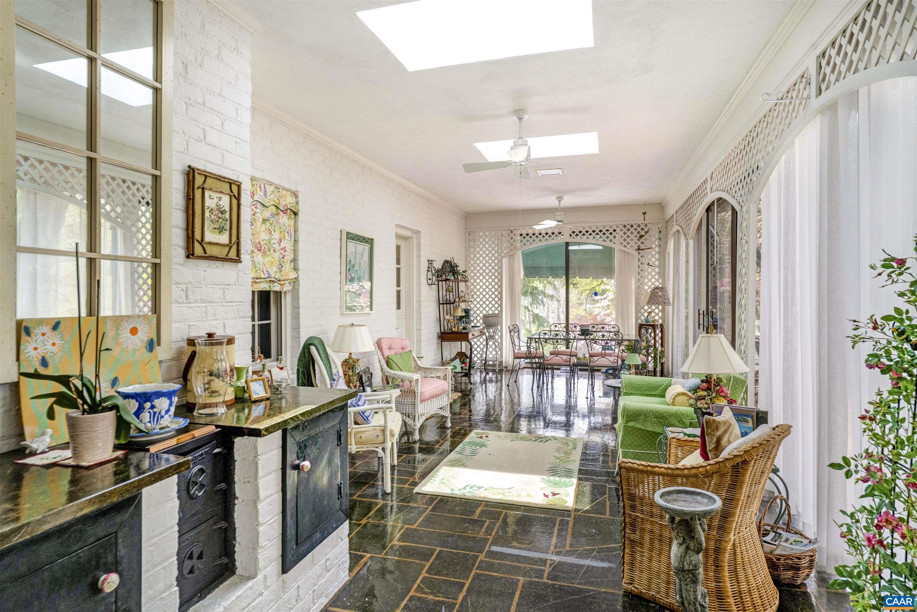 42 OLD FARM RD, CHARLOTTESVILLE, Virginia 22903, 4 Bedrooms Bedrooms, ,3 BathroomsBathrooms,Residential,42 OLD FARM RD,675215 MLS # 675215