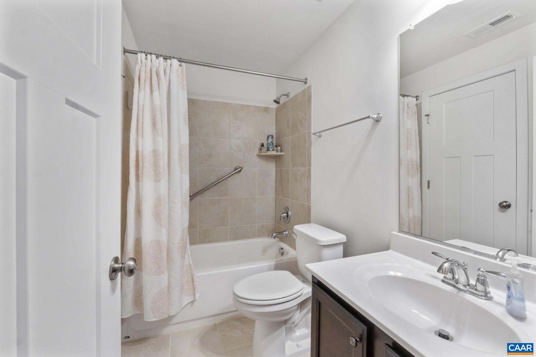 45 HERITAGE DR, ZION CROSSROADS, Virginia 22942, 5 Bedrooms Bedrooms, ,4 BathroomsBathrooms,Residential,45 HERITAGE DR,675216 MLS # 675216