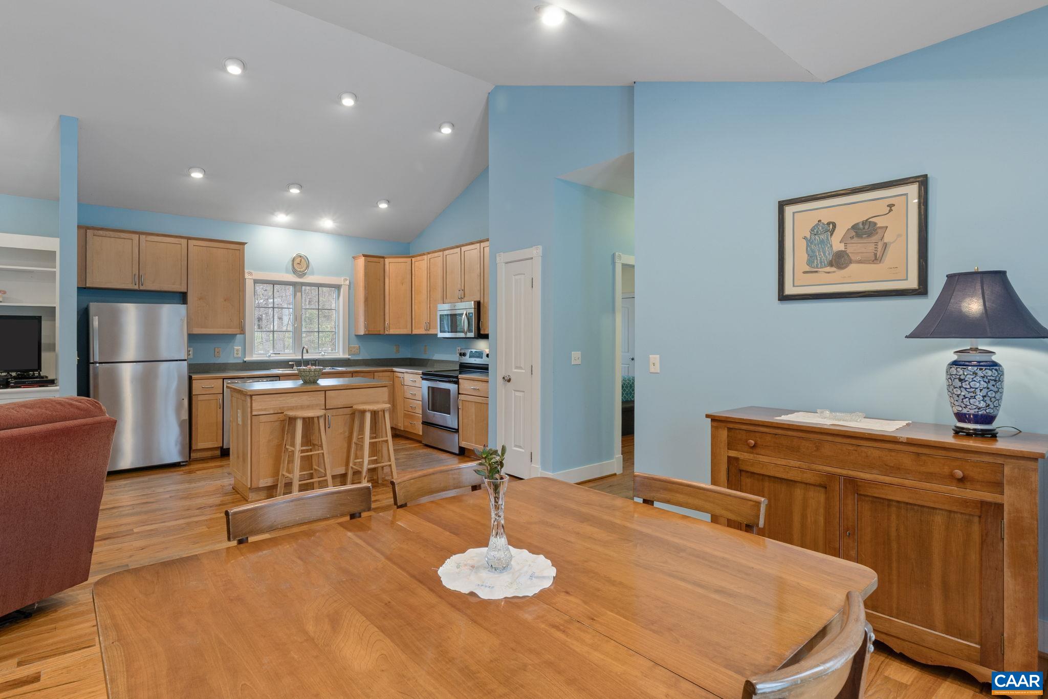 500 RHUE HOLLOW RD, ROSELAND, Virginia 22967, 2 Bedrooms Bedrooms, ,2 BathroomsBathrooms,Residential,Fern Brooke,500 RHUE HOLLOW RD,675217 MLS # 675217