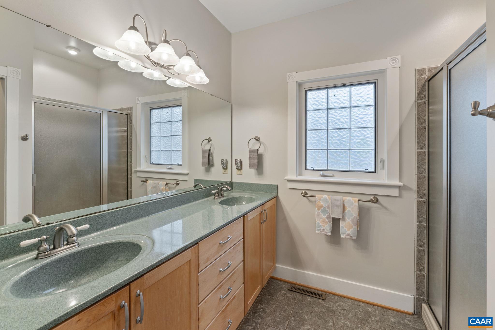 500 RHUE HOLLOW RD, ROSELAND, Virginia 22967, 2 Bedrooms Bedrooms, ,2 BathroomsBathrooms,Residential,Fern Brooke,500 RHUE HOLLOW RD,675217 MLS # 675217