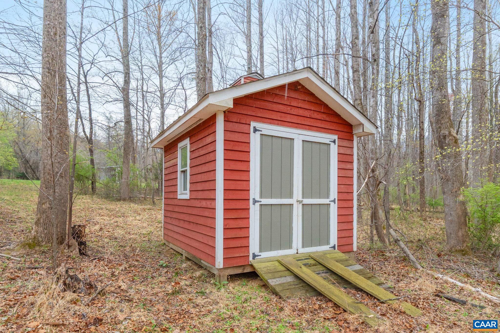 500 RHUE HOLLOW RD, ROSELAND, Virginia 22967, 2 Bedrooms Bedrooms, ,2 BathroomsBathrooms,Residential,Fern Brooke,500 RHUE HOLLOW RD,675217 MLS # 675217