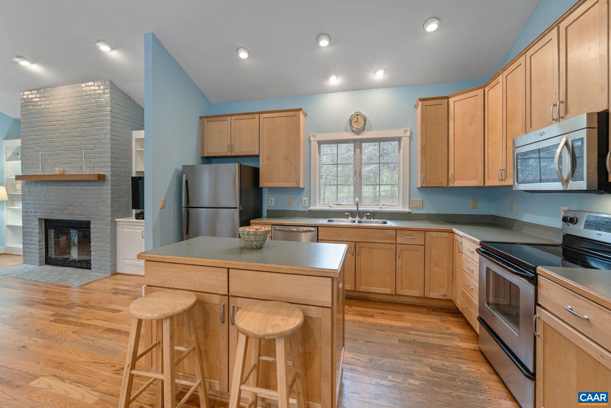 500 RHUE HOLLOW RD, ROSELAND, Virginia 22967, 2 Bedrooms Bedrooms, ,2 BathroomsBathrooms,Residential,Fern Brooke,500 RHUE HOLLOW RD,675217 MLS # 675217