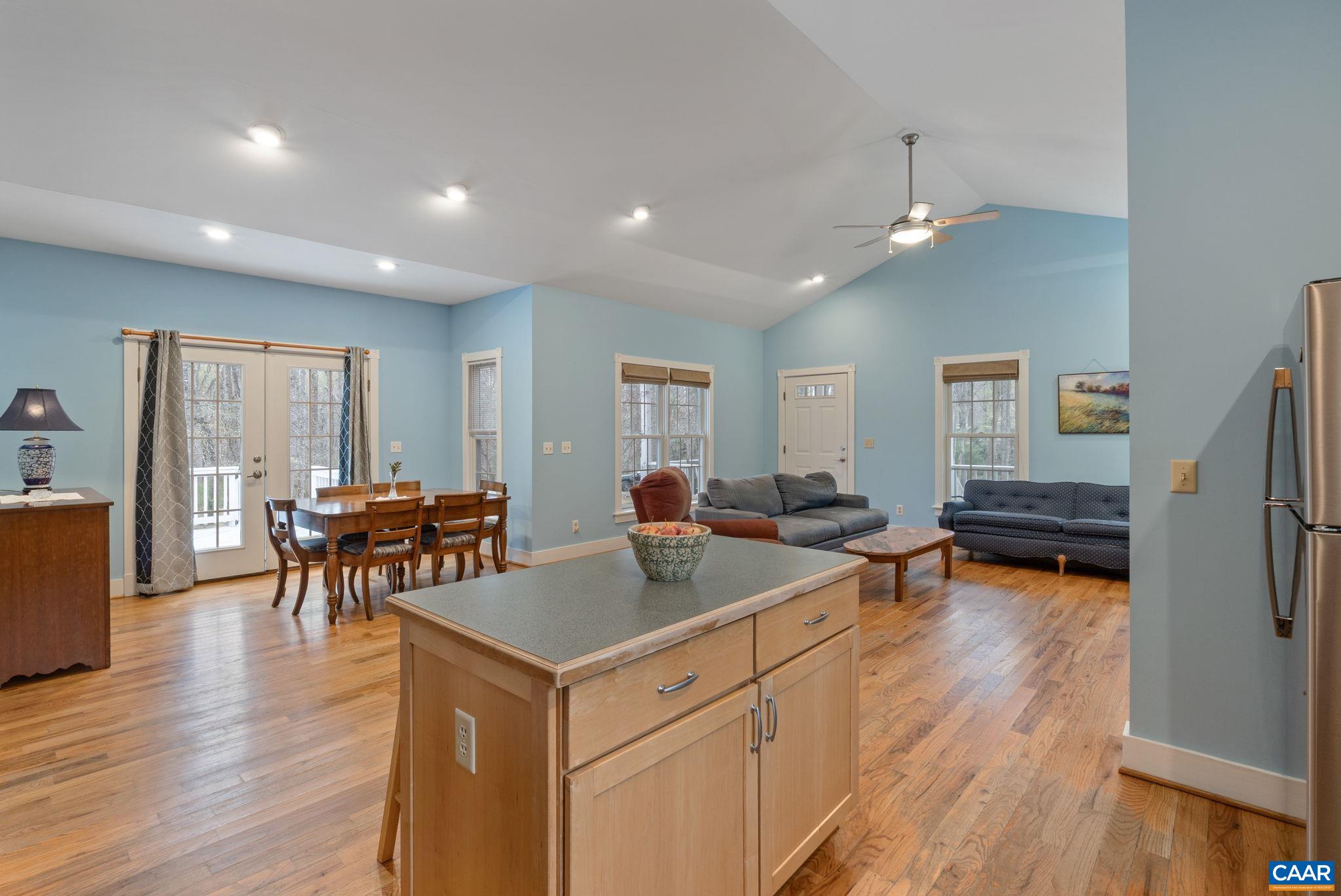 500 RHUE HOLLOW RD, ROSELAND, Virginia 22967, 2 Bedrooms Bedrooms, ,2 BathroomsBathrooms,Residential,Fern Brooke,500 RHUE HOLLOW RD,675217 MLS # 675217