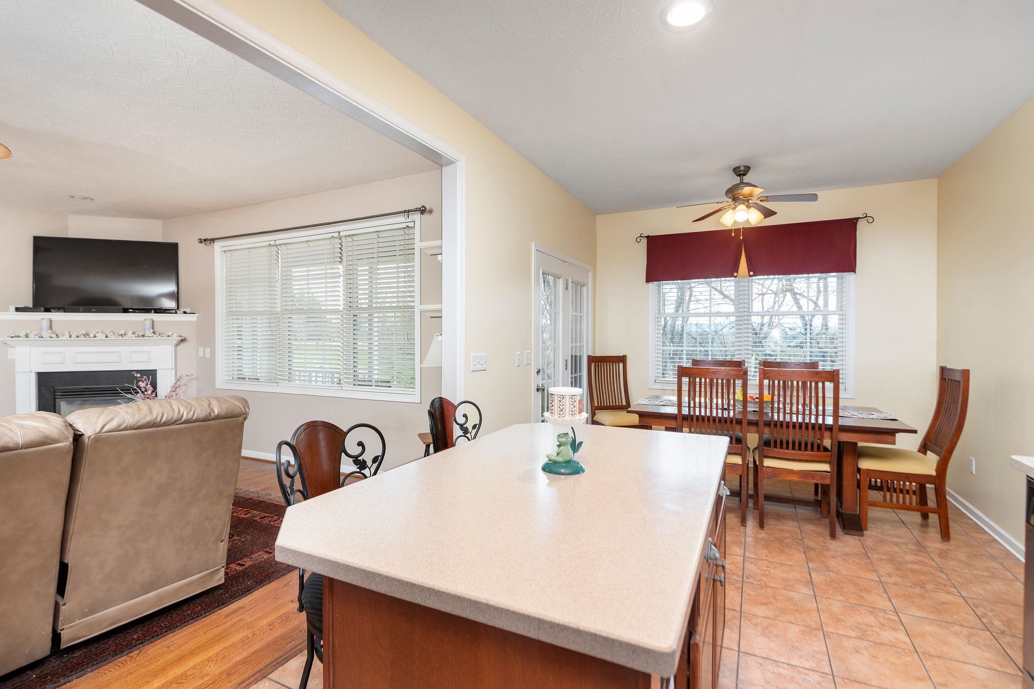 12 LITTLE JOHN CT, WAYNESBORO, Virginia 22980, 4 Bedrooms Bedrooms, ,3 BathroomsBathrooms,Residential,12 LITTLE JOHN CT,675219 MLS # 675219