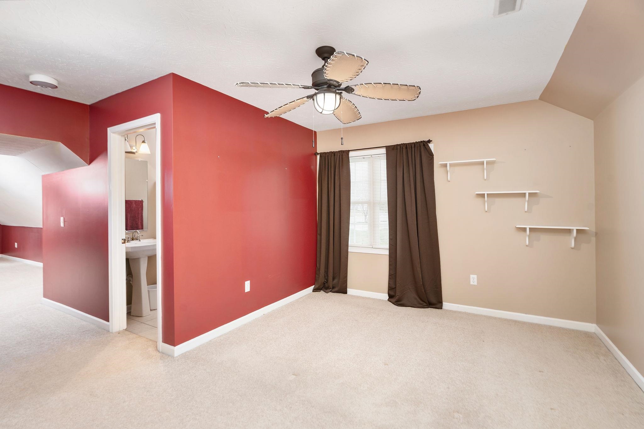 12 LITTLE JOHN CT, WAYNESBORO, Virginia 22980, 4 Bedrooms Bedrooms, ,3 BathroomsBathrooms,Residential,12 LITTLE JOHN CT,675219 MLS # 675219