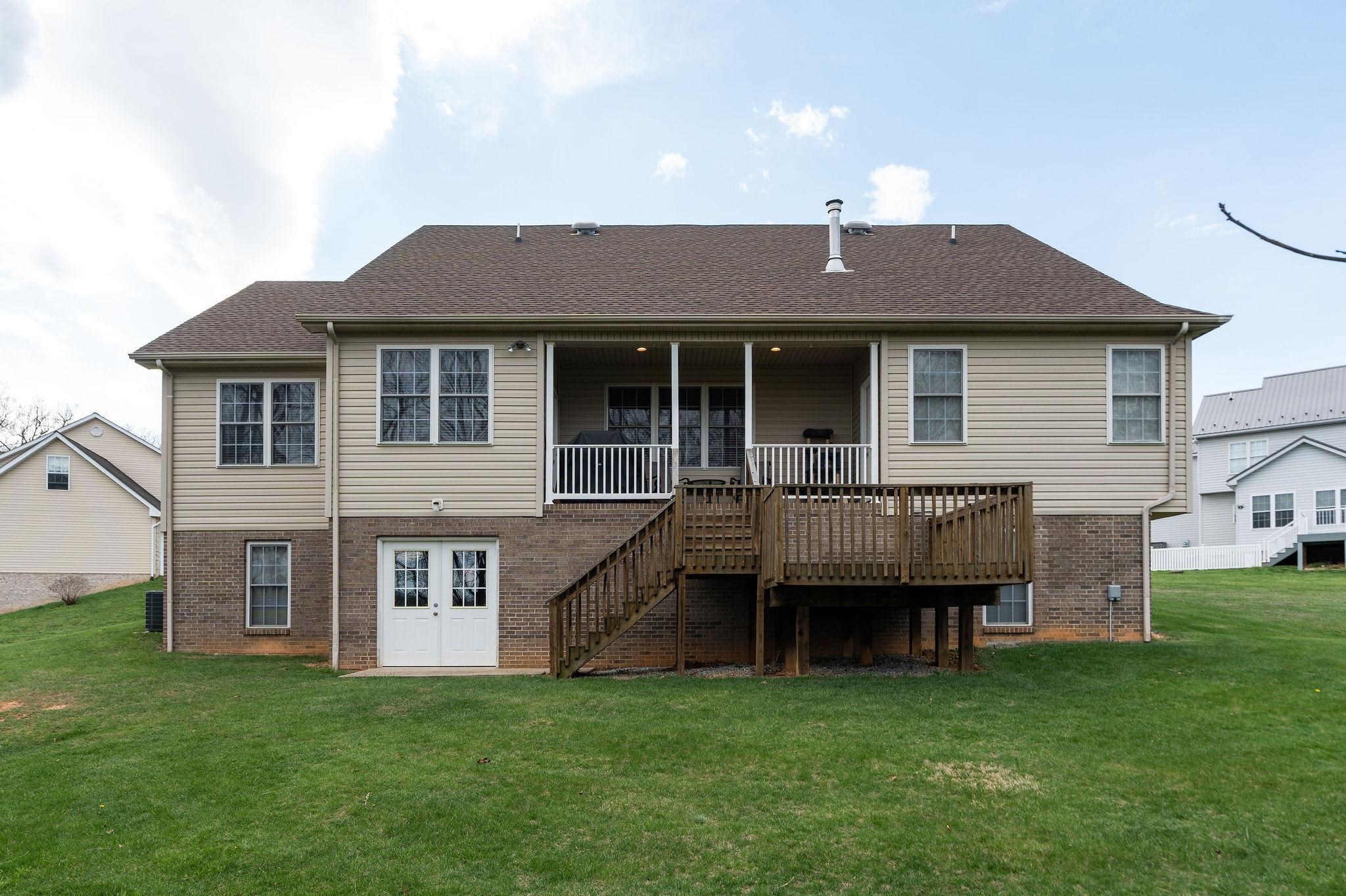 12 LITTLE JOHN CT, WAYNESBORO, Virginia 22980, 4 Bedrooms Bedrooms, ,3 BathroomsBathrooms,Residential,12 LITTLE JOHN CT,675219 MLS # 675219