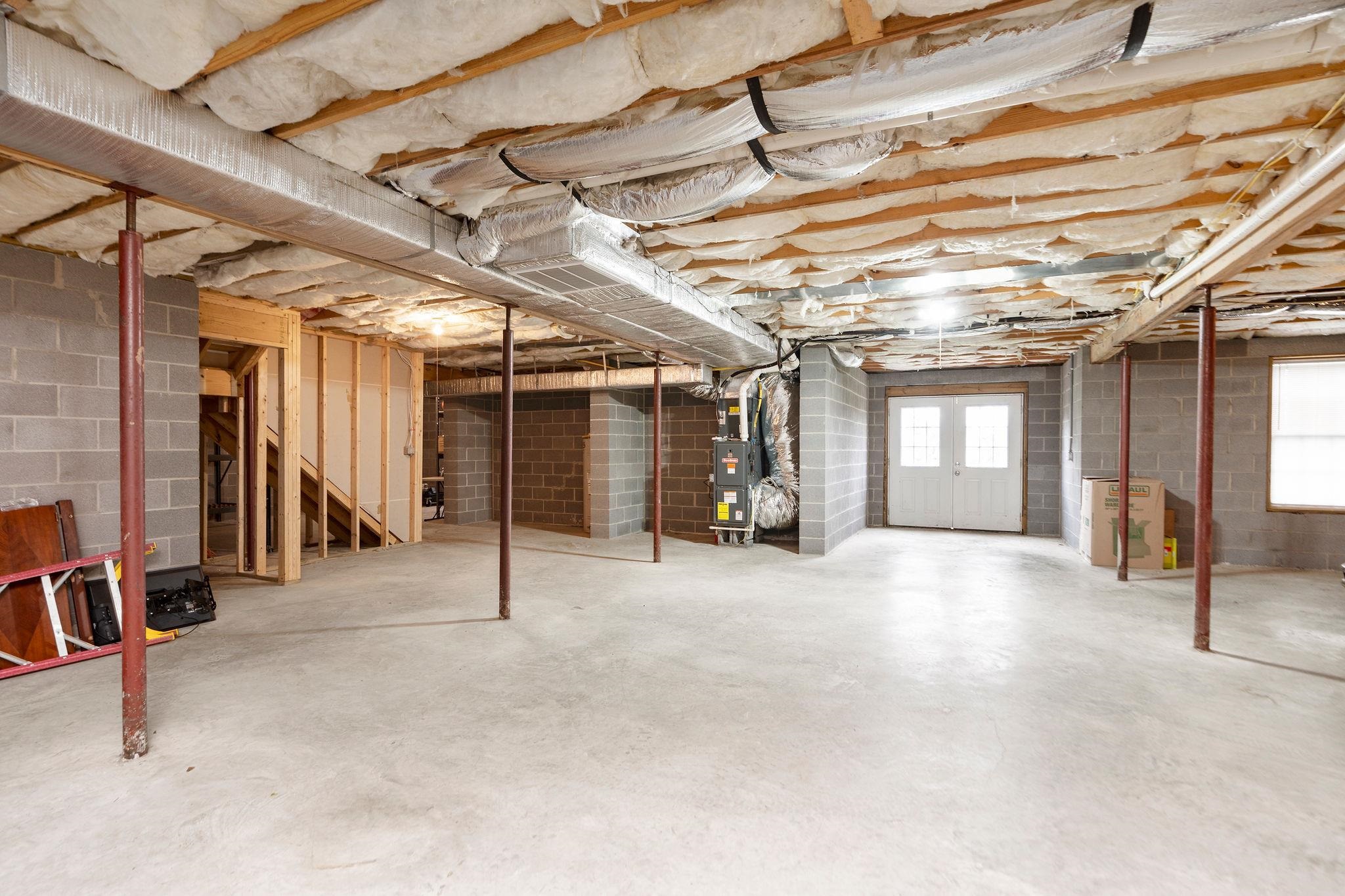 No need for a shed, when you have all of this space! Great spot to setup a dream Workshop.