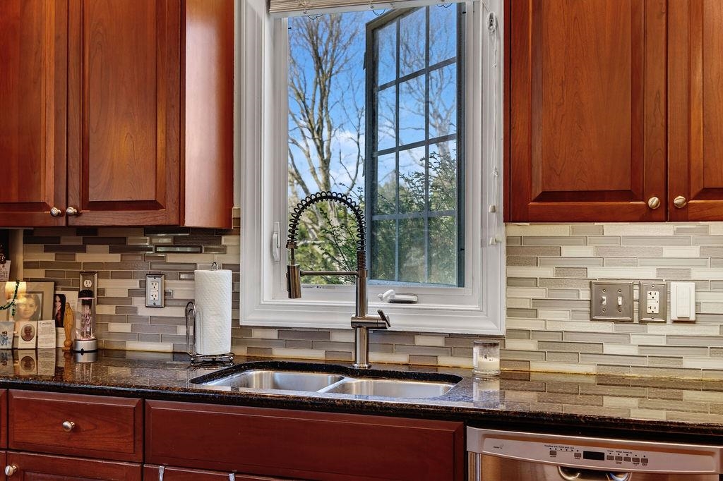 24 TRADEWIND CIR, FISHERSVILLE, Virginia 22939, 4 Bedrooms Bedrooms, ,3 BathroomsBathrooms,Residential,24 TRADEWIND CIR,675220 MLS # 675220