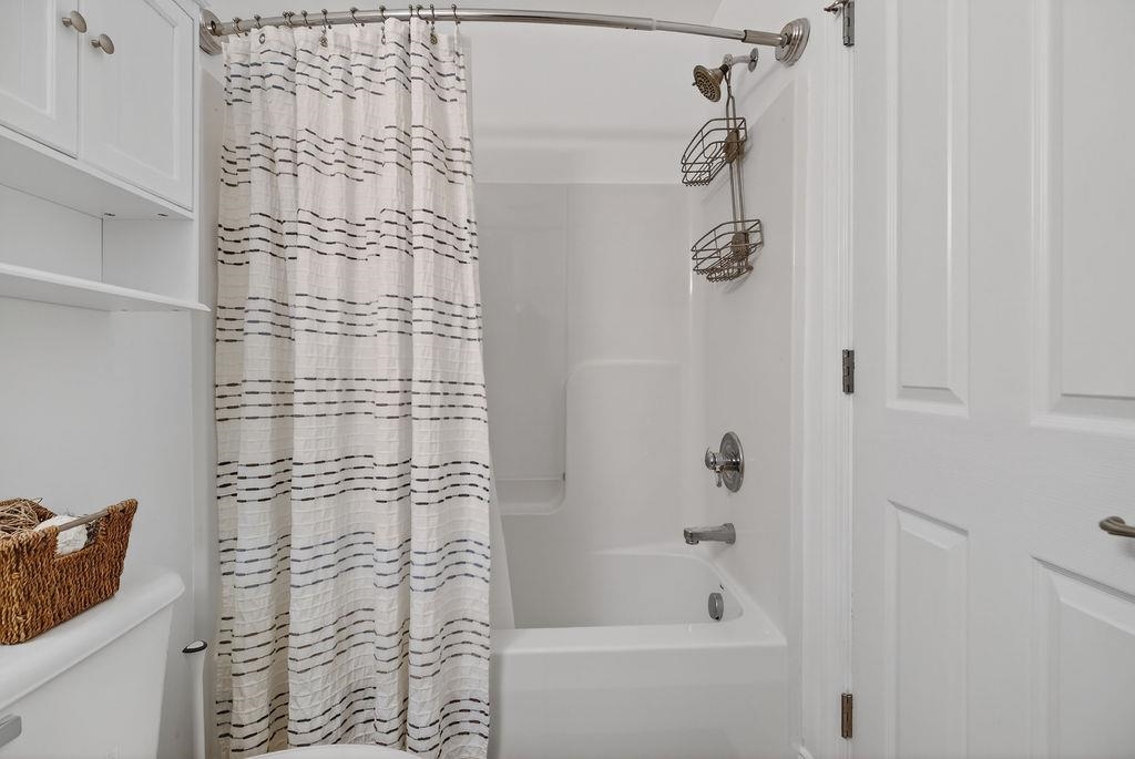 24 TRADEWIND CIR, FISHERSVILLE, Virginia 22939, 4 Bedrooms Bedrooms, ,3 BathroomsBathrooms,Residential,24 TRADEWIND CIR,675220 MLS # 675220