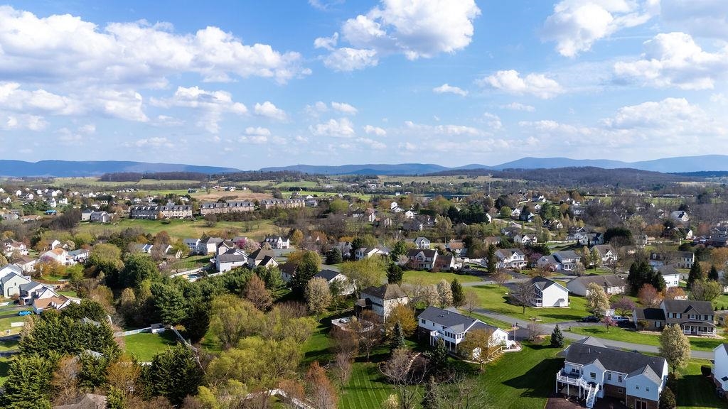 24 TRADEWIND CIR, FISHERSVILLE, Virginia 22939, 4 Bedrooms Bedrooms, ,3 BathroomsBathrooms,Residential,24 TRADEWIND CIR,675220 MLS # 675220