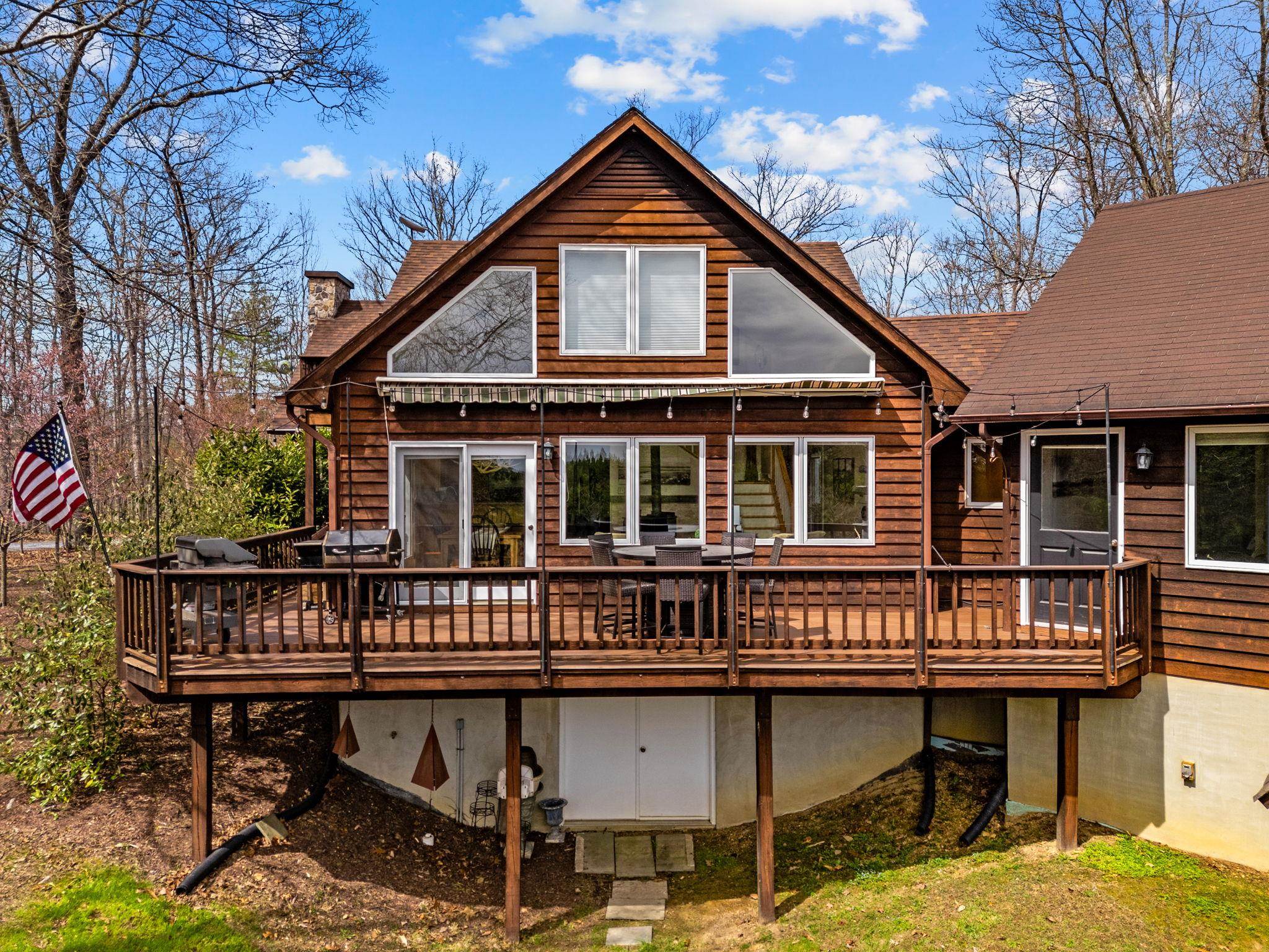 632 DRY CREEK LN, WINCHESTER, Virginia 22603, 4 Bedrooms Bedrooms, ,4 BathroomsBathrooms,Residential,Autumn Ridge Farm,632 DRY CREEK LN,675222 MLS # 675222