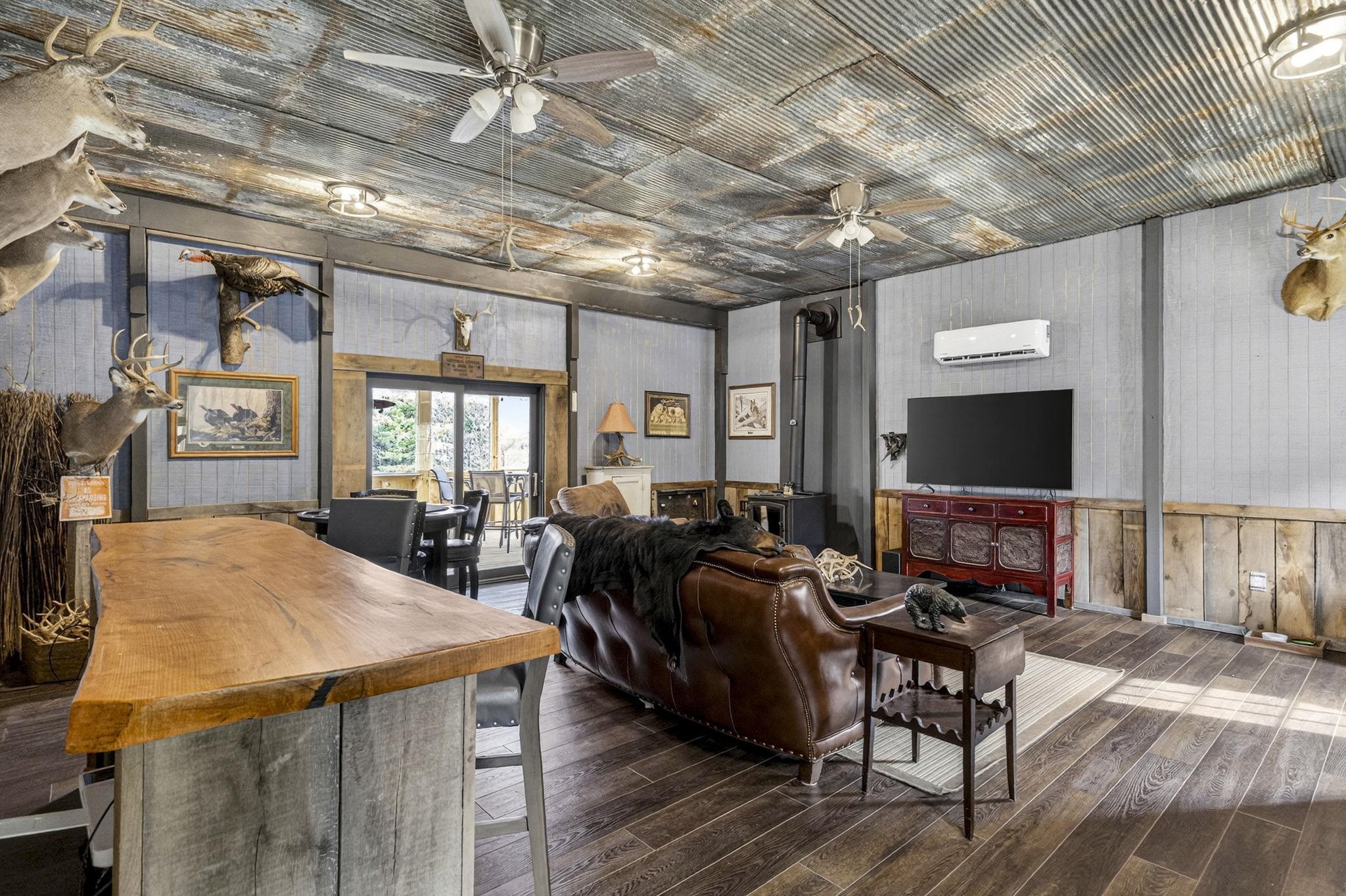 632 DRY CREEK LN, WINCHESTER, Virginia 22603, 4 Bedrooms Bedrooms, ,4 BathroomsBathrooms,Residential,Autumn Ridge Farm,632 DRY CREEK LN,675222 MLS # 675222