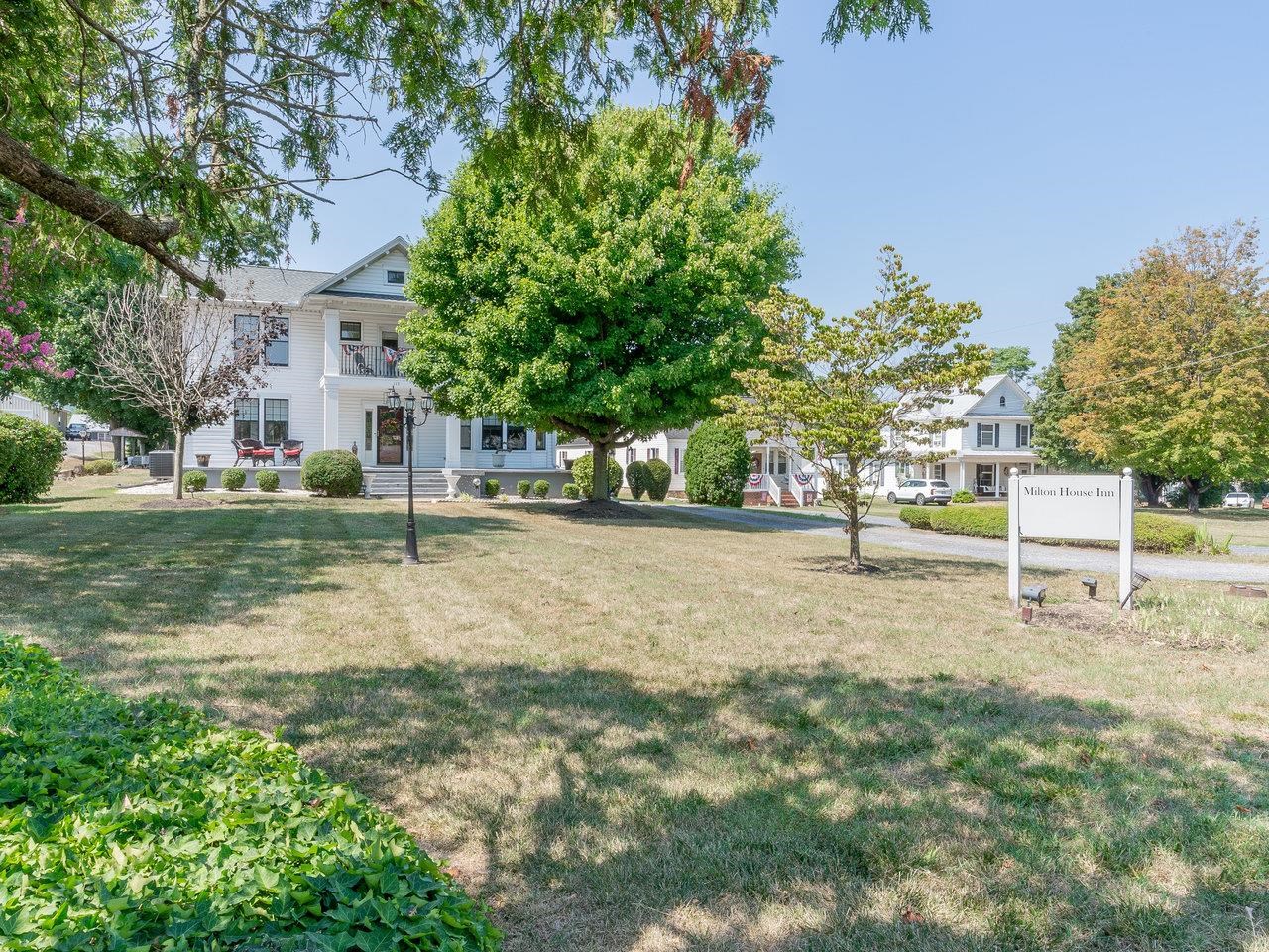 113 W MAIN ST, STANLEY, Virginia 22851, 6 Bedrooms Bedrooms, ,6 BathroomsBathrooms,Residential,113 W MAIN ST,675224 MLS # 675224