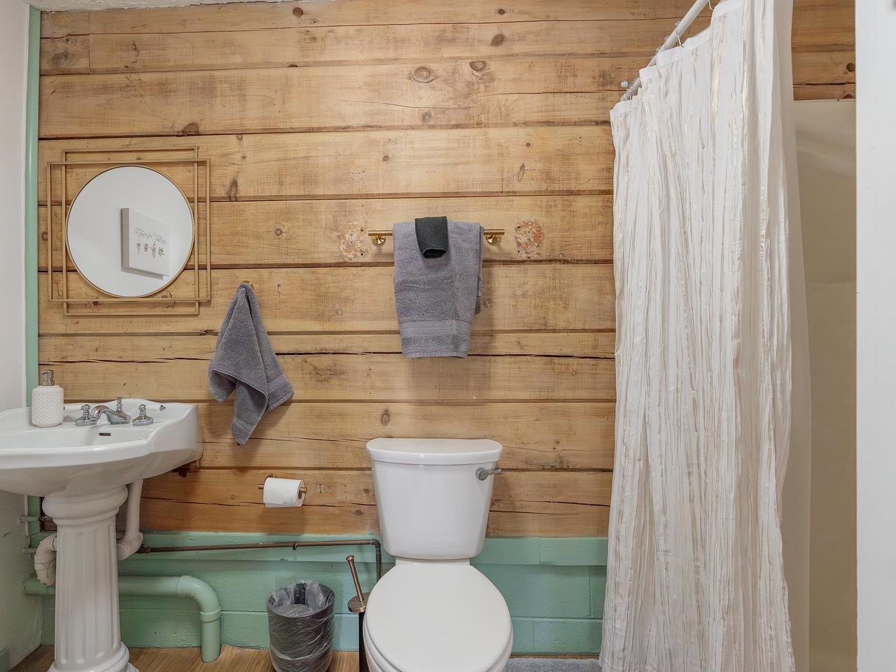 113 W MAIN ST, STANLEY, Virginia 22851, 6 Bedrooms Bedrooms, ,6 BathroomsBathrooms,Residential,113 W MAIN ST,675224 MLS # 675224