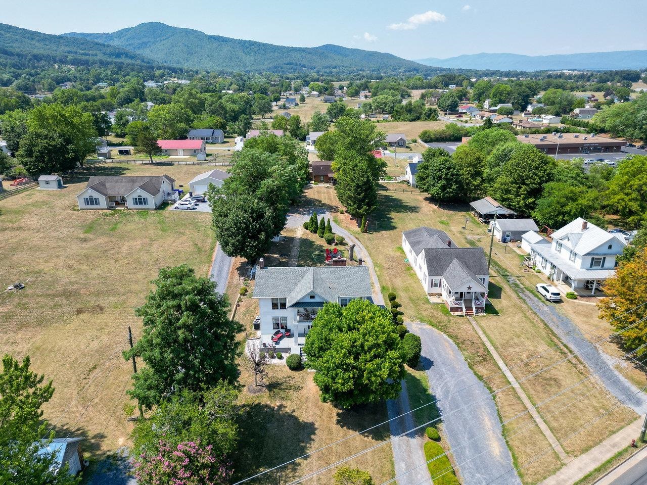 113 W MAIN ST, STANLEY, Virginia 22851, 6 Bedrooms Bedrooms, ,6 BathroomsBathrooms,Residential,113 W MAIN ST,675224 MLS # 675224