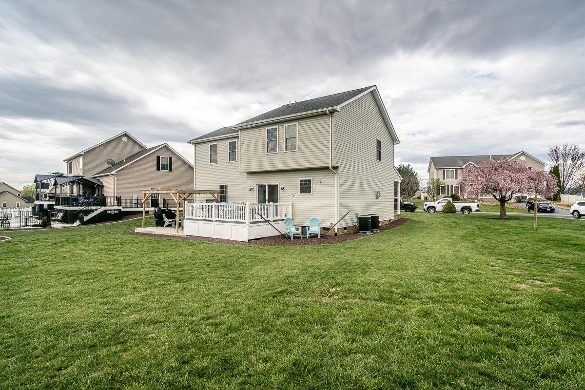 289 KECKLEY CT, BROADWAY, Virginia 22815, 3 Bedrooms Bedrooms, ,2 BathroomsBathrooms,Residential,289 KECKLEY CT,675226 MLS # 675226