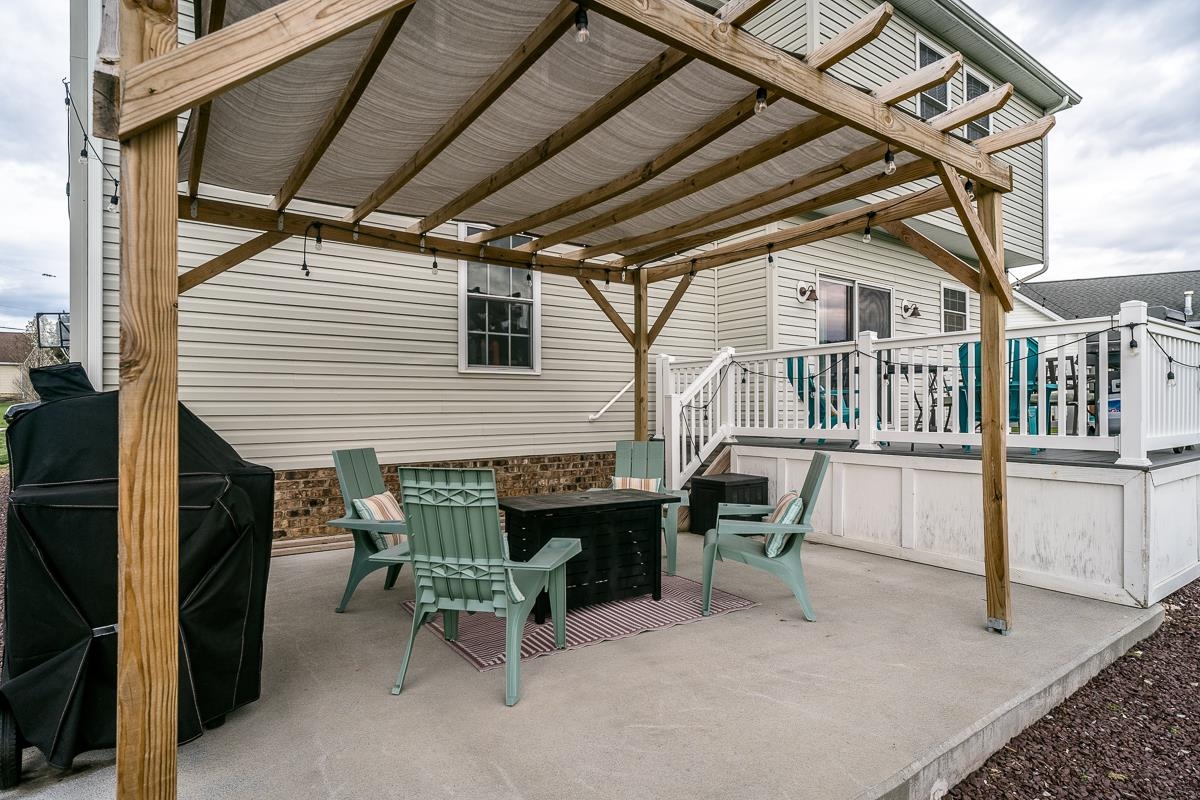 289 KECKLEY CT, BROADWAY, Virginia 22815, 3 Bedrooms Bedrooms, ,2 BathroomsBathrooms,Residential,289 KECKLEY CT,675226 MLS # 675226