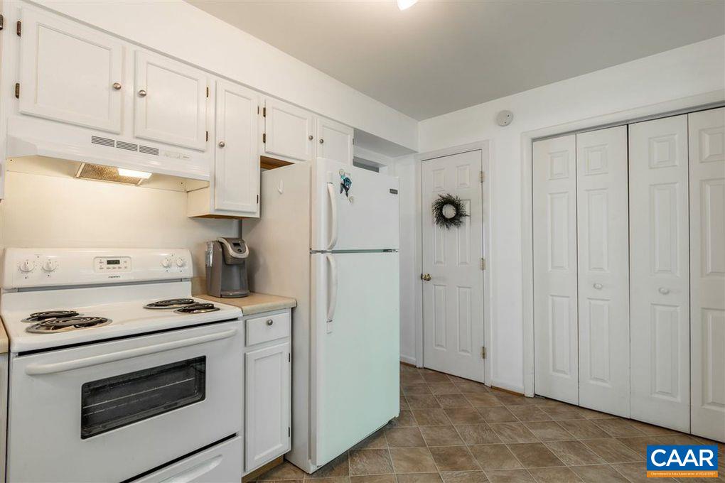 109 HAMMOND ST, CHARLOTTESVILLE, Virginia 22903, 3 Bedrooms Bedrooms, ,1 BathroomBathrooms,Residential,109 HAMMOND ST,675235 MLS # 675235