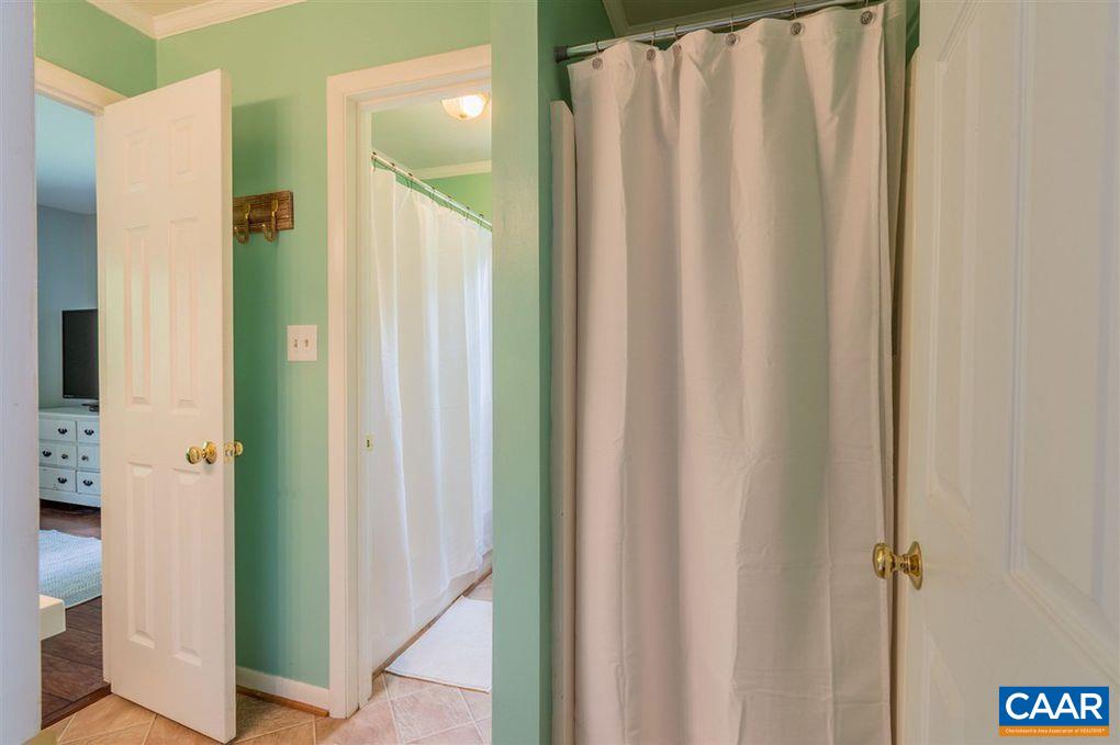 109 HAMMOND ST, CHARLOTTESVILLE, Virginia 22903, 3 Bedrooms Bedrooms, ,1 BathroomBathrooms,Residential,109 HAMMOND ST,675235 MLS # 675235