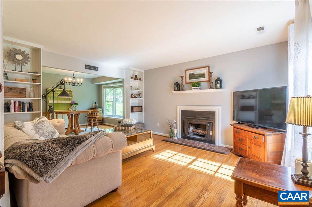 109 HAMMOND ST, CHARLOTTESVILLE, Virginia 22903, 3 Bedrooms Bedrooms, ,1 BathroomBathrooms,Residential,109 HAMMOND ST,675235 MLS # 675235