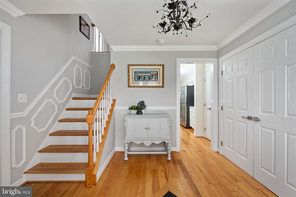 5191 BEACH RIDGE LANE, AMISSVILLE, Virginia 20106, 5 Bedrooms Bedrooms, ,3 BathroomsBathrooms,Residential,5191 BEACH RIDGE LANE,VACU2010766 MLS # VACU2010766