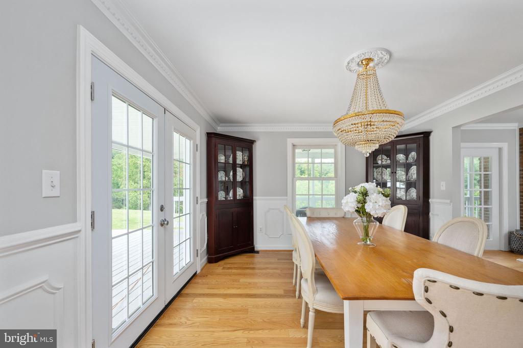 5191 BEACH RIDGE LANE, AMISSVILLE, Virginia 20106, 5 Bedrooms Bedrooms, ,3 BathroomsBathrooms,Residential,5191 BEACH RIDGE LANE,VACU2010766 MLS # VACU2010766