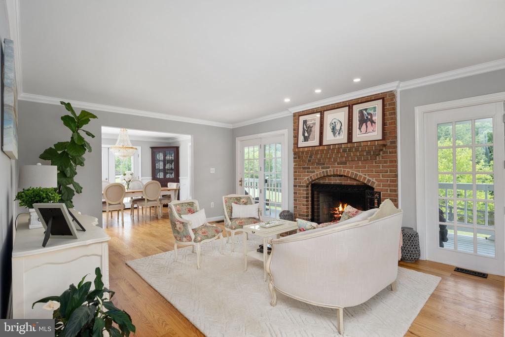 5191 BEACH RIDGE LANE, AMISSVILLE, Virginia 20106, 5 Bedrooms Bedrooms, ,3 BathroomsBathrooms,Residential,5191 BEACH RIDGE LANE,VACU2010766 MLS # VACU2010766