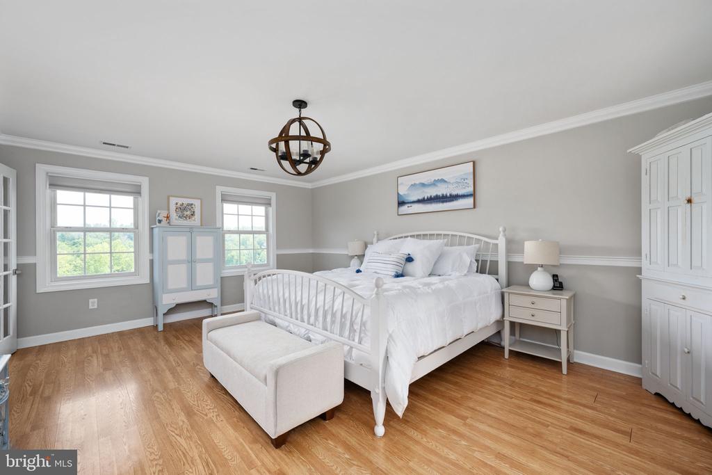 5191 BEACH RIDGE LANE, AMISSVILLE, Virginia 20106, 5 Bedrooms Bedrooms, ,3 BathroomsBathrooms,Residential,5191 BEACH RIDGE LANE,VACU2010766 MLS # VACU2010766