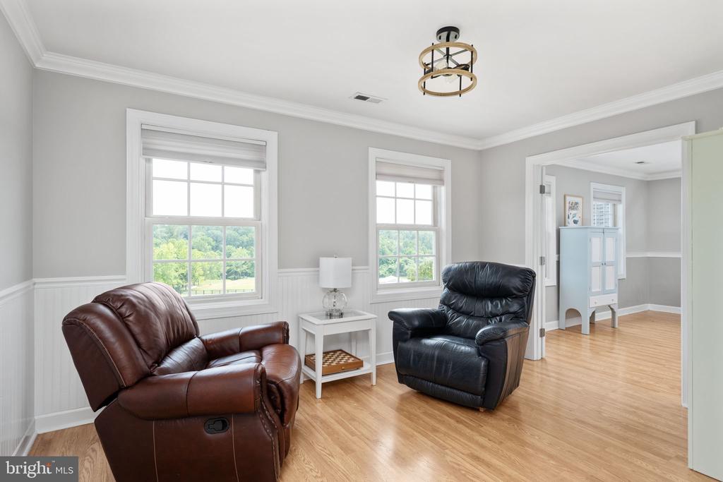 5191 BEACH RIDGE LANE, AMISSVILLE, Virginia 20106, 5 Bedrooms Bedrooms, ,3 BathroomsBathrooms,Residential,5191 BEACH RIDGE LANE,VACU2010766 MLS # VACU2010766