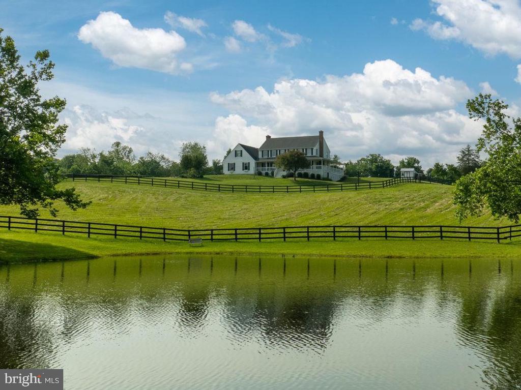 5191 BEACH RIDGE LANE, AMISSVILLE, Virginia 20106, 5 Bedrooms Bedrooms, ,3 BathroomsBathrooms,Residential,5191 BEACH RIDGE LANE,VACU2010766 MLS # VACU2010766