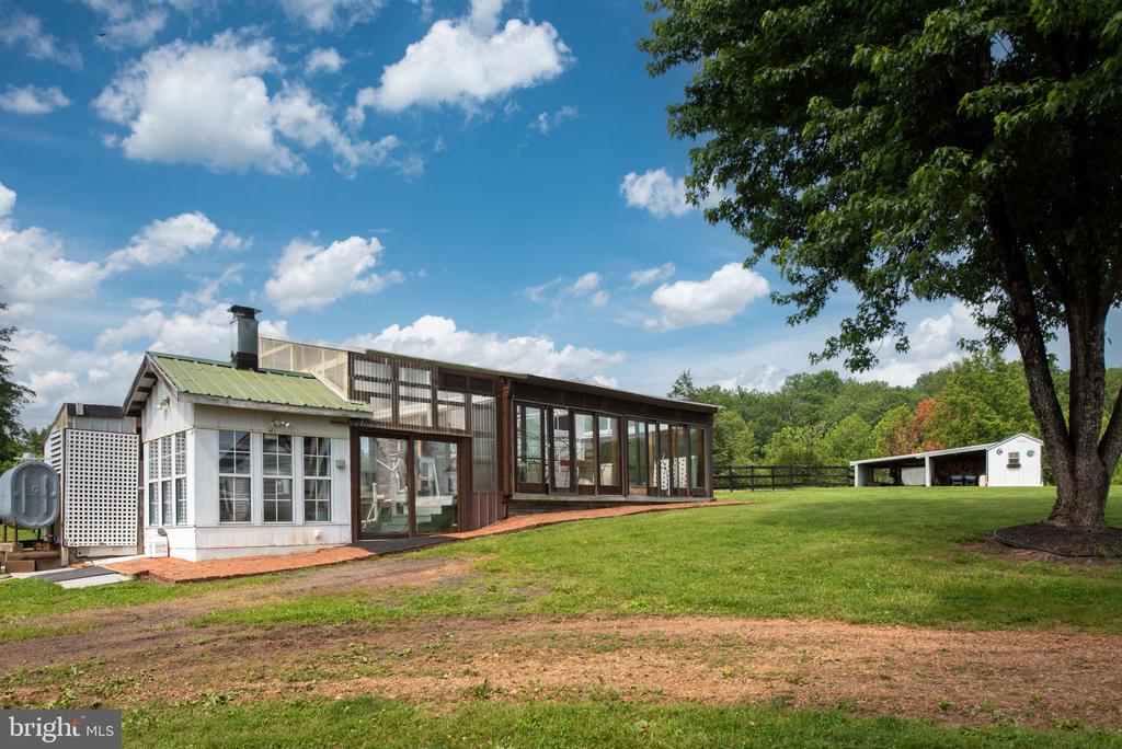 5191 BEACH RIDGE LANE, AMISSVILLE, Virginia 20106, 5 Bedrooms Bedrooms, ,3 BathroomsBathrooms,Residential,5191 BEACH RIDGE LANE,VACU2010766 MLS # VACU2010766