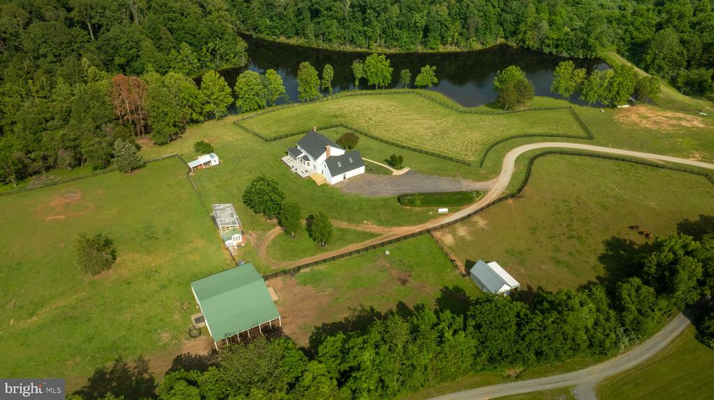 5191 BEACH RIDGE LANE, AMISSVILLE, Virginia 20106, 5 Bedrooms Bedrooms, ,3 BathroomsBathrooms,Residential,5191 BEACH RIDGE LANE,VACU2010766 MLS # VACU2010766