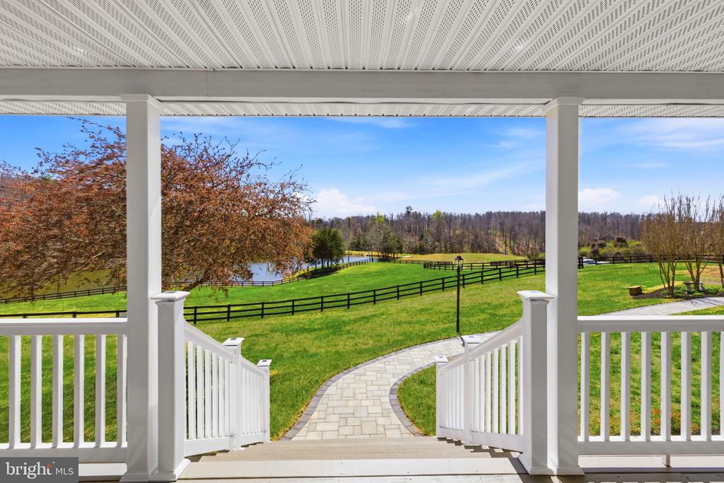 5191 BEACH RIDGE LANE, AMISSVILLE, Virginia 20106, 5 Bedrooms Bedrooms, ,3 BathroomsBathrooms,Residential,5191 BEACH RIDGE LANE,VACU2010766 MLS # VACU2010766