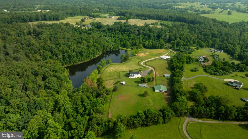 5191 BEACH RIDGE LANE, AMISSVILLE, Virginia 20106, 5 Bedrooms Bedrooms, ,3 BathroomsBathrooms,Residential,5191 BEACH RIDGE LANE,VACU2010766 MLS # VACU2010766