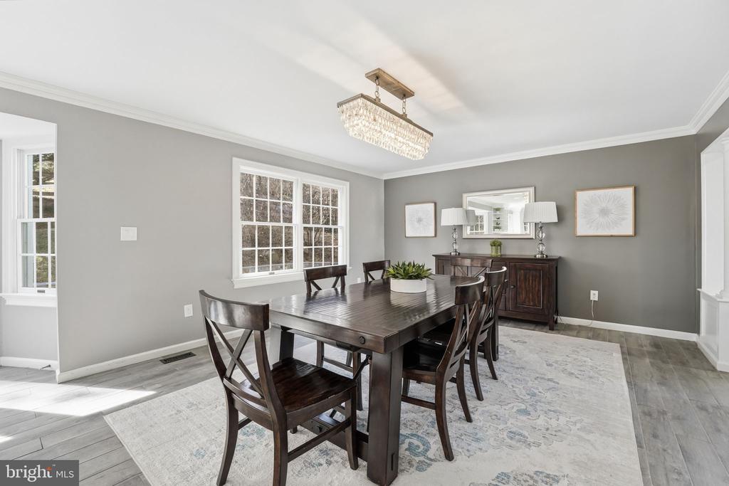 114 ERIN DR, WARRENTON, Virginia 20186, 5 Bedrooms Bedrooms, ,4 BathroomsBathrooms,Residential,114 ERIN DR,VAFQ2021272 MLS # VAFQ2021272 114 ERIN DR, WARRENTON, Virginia 20186, 5 Bedrooms Bedrooms, ,4 BathroomsBathrooms,Residential,114 ERIN DR,VAFQ2021272 MLS # VAFQ2021272