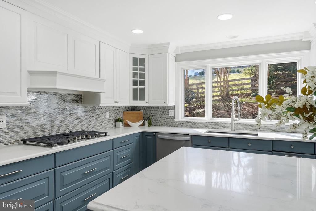 114 ERIN DR, WARRENTON, Virginia 20186, 5 Bedrooms Bedrooms, ,4 BathroomsBathrooms,Residential,114 ERIN DR,VAFQ2021272 MLS # VAFQ2021272 114 ERIN DR, WARRENTON, Virginia 20186, 5 Bedrooms Bedrooms, ,4 BathroomsBathrooms,Residential,114 ERIN DR,VAFQ2021272 MLS # VAFQ2021272