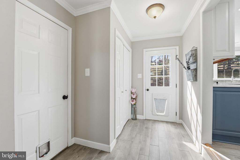 114 ERIN DR, WARRENTON, Virginia 20186, 5 Bedrooms Bedrooms, ,4 BathroomsBathrooms,Residential,114 ERIN DR,VAFQ2021272 MLS # VAFQ2021272 114 ERIN DR, WARRENTON, Virginia 20186, 5 Bedrooms Bedrooms, ,4 BathroomsBathrooms,Residential,114 ERIN DR,VAFQ2021272 MLS # VAFQ2021272