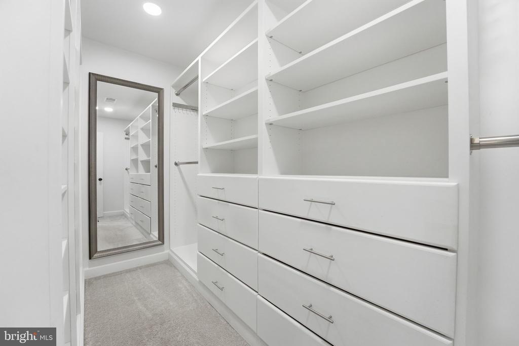 114 ERIN DR, WARRENTON, Virginia 20186, 5 Bedrooms Bedrooms, ,4 BathroomsBathrooms,Residential,114 ERIN DR,VAFQ2021272 MLS # VAFQ2021272 114 ERIN DR, WARRENTON, Virginia 20186, 5 Bedrooms Bedrooms, ,4 BathroomsBathrooms,Residential,114 ERIN DR,VAFQ2021272 MLS # VAFQ2021272