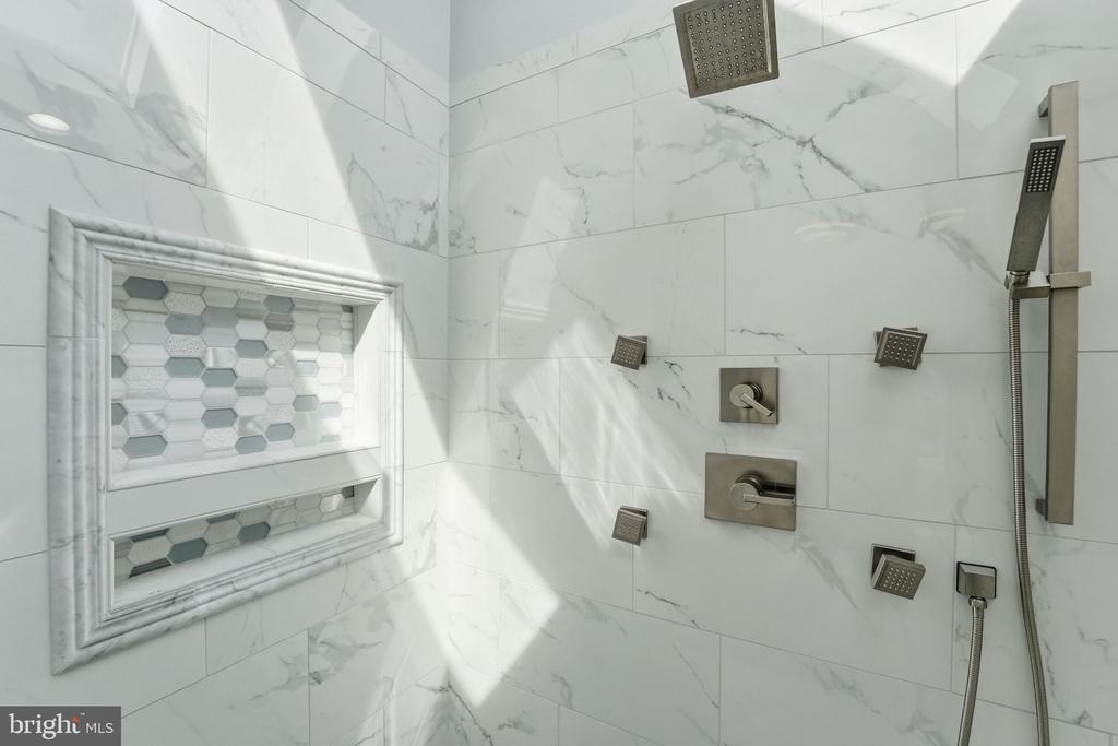 114 ERIN DR, WARRENTON, Virginia 20186, 5 Bedrooms Bedrooms, ,4 BathroomsBathrooms,Residential,114 ERIN DR,VAFQ2021272 MLS # VAFQ2021272 114 ERIN DR, WARRENTON, Virginia 20186, 5 Bedrooms Bedrooms, ,4 BathroomsBathrooms,Residential,114 ERIN DR,VAFQ2021272 MLS # VAFQ2021272