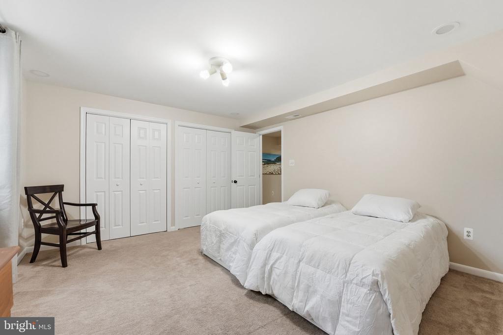 114 ERIN DR, WARRENTON, Virginia 20186, 5 Bedrooms Bedrooms, ,4 BathroomsBathrooms,Residential,114 ERIN DR,VAFQ2021272 MLS # VAFQ2021272 114 ERIN DR, WARRENTON, Virginia 20186, 5 Bedrooms Bedrooms, ,4 BathroomsBathrooms,Residential,114 ERIN DR,VAFQ2021272 MLS # VAFQ2021272