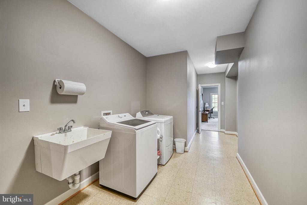 149 MASTIN DR, MINERAL, Virginia 23117, 5 Bedrooms Bedrooms, ,3 BathroomsBathrooms,Residential,149 MASTIN DR,VALA2009568 MLS # VALA2009568