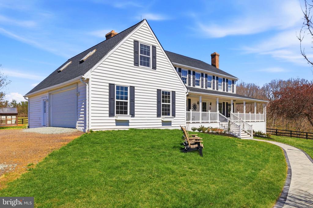 5191 BEACH RIDGE LANE, AMISSVILLE, Virginia 20106, 5 Bedrooms Bedrooms, ,3 BathroomsBathrooms,Residential,5191 BEACH RIDGE LANE,VACU2013190 MLS # VACU2013190