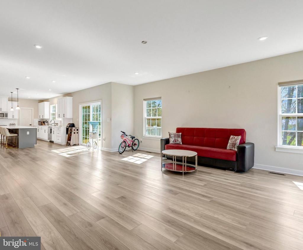 3013 FORESTDALE DR, WARRENTON, Virginia, 5 Bedrooms Bedrooms, ,4 BathroomsBathrooms,Residential,3013 FORESTDALE DR,VAFQ2021258 MLS # VAFQ2021258