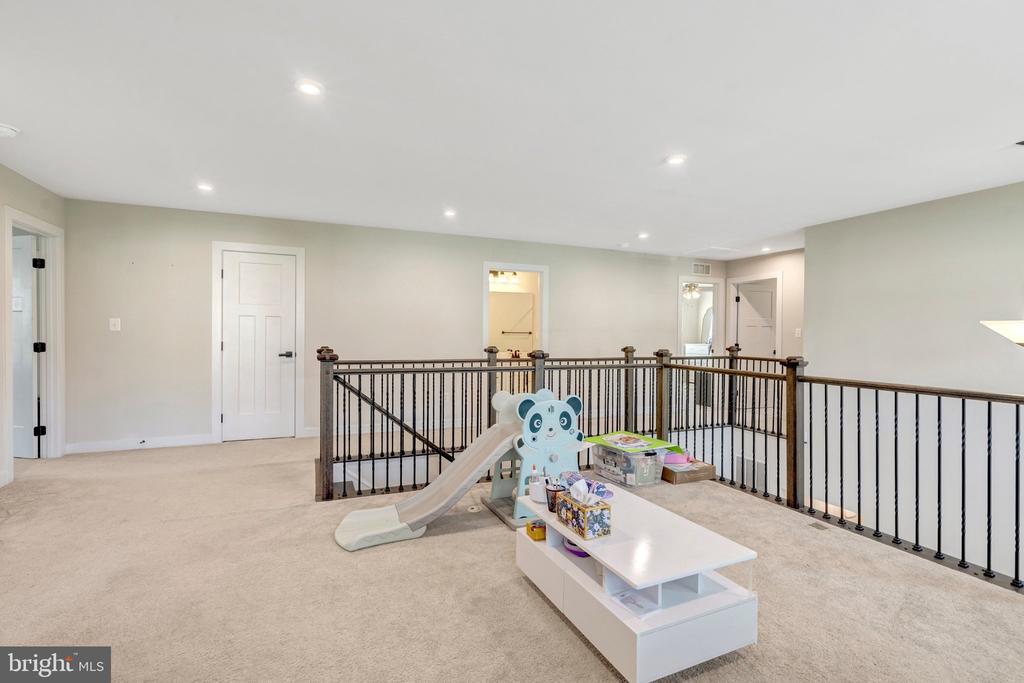 3013 FORESTDALE DR, WARRENTON, Virginia, 5 Bedrooms Bedrooms, ,4 BathroomsBathrooms,Residential,3013 FORESTDALE DR,VAFQ2021258 MLS # VAFQ2021258