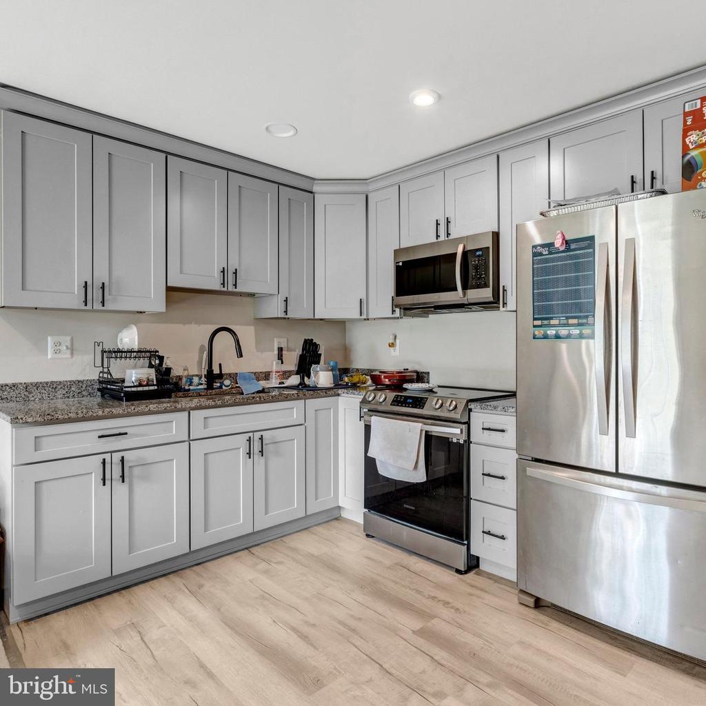 3013 FORESTDALE DR, WARRENTON, Virginia, 5 Bedrooms Bedrooms, ,4 BathroomsBathrooms,Residential,3013 FORESTDALE DR,VAFQ2021258 MLS # VAFQ2021258